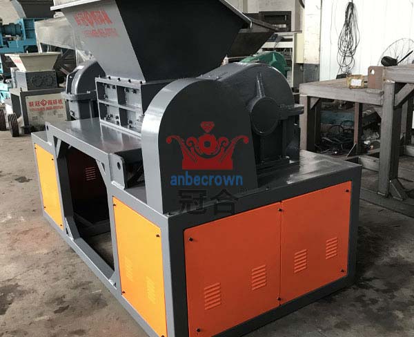 工業(yè)固廢撕碎機的工作環(huán)境和檢查有哪些要求？